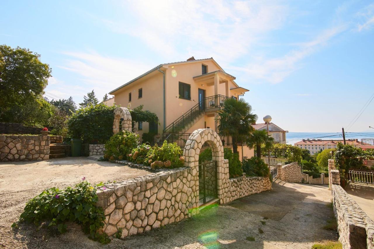 Apartments And Rooms With Parking Space Crikvenica - 19125 エクステリア 写真